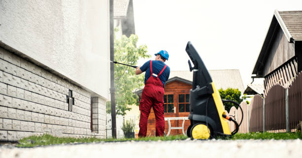 Best Pool Deck Cleaning  in Gillett, WI